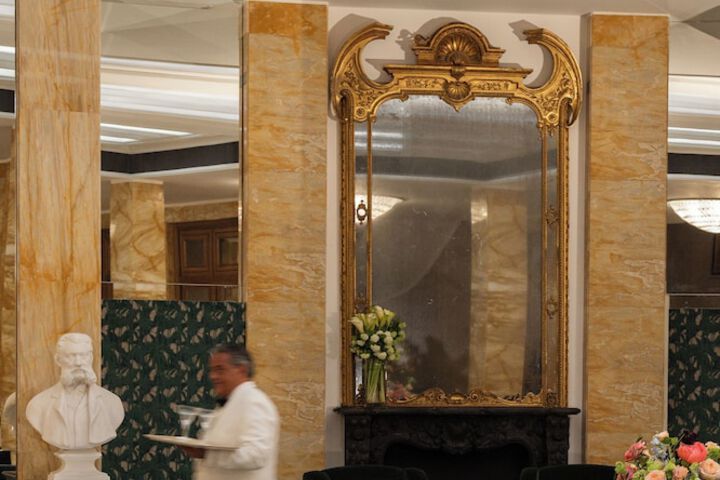 Ballroom/Hall 103 of 114