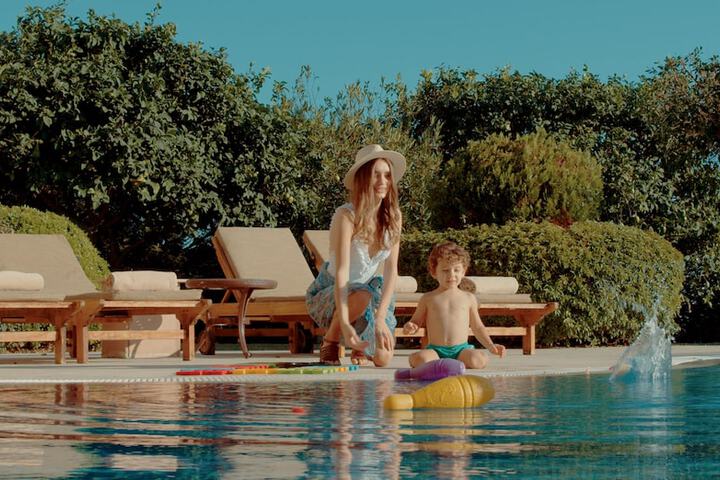 Pool 76 of 165