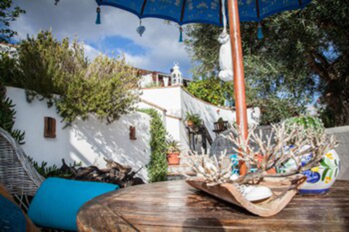 Casa Alora