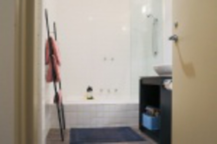 Room 341 of 372