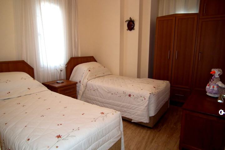Room 8 of 23