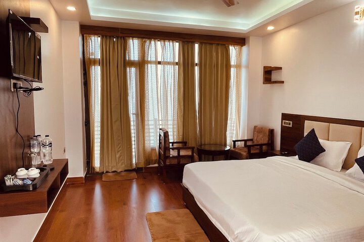 Room 14 of 53