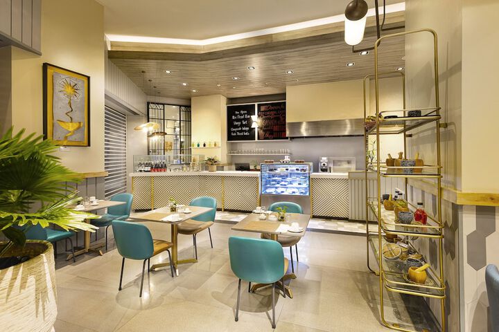Dining 103 of 156