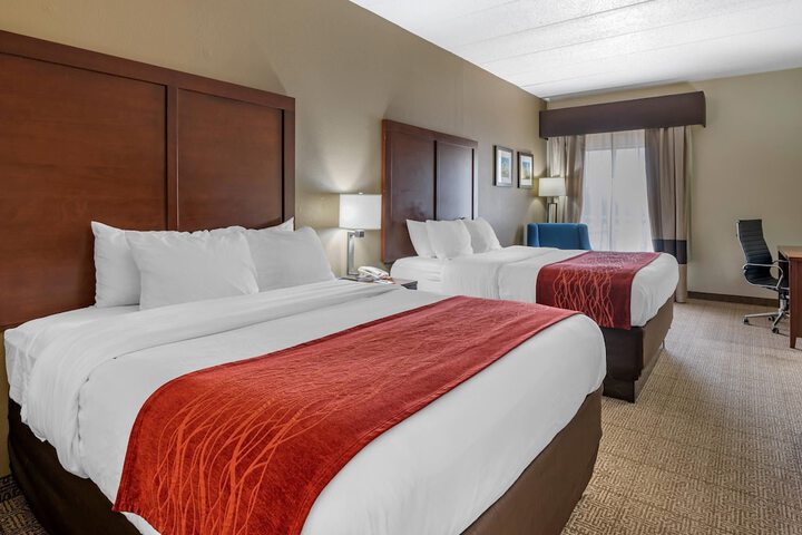 Room 10 of 35