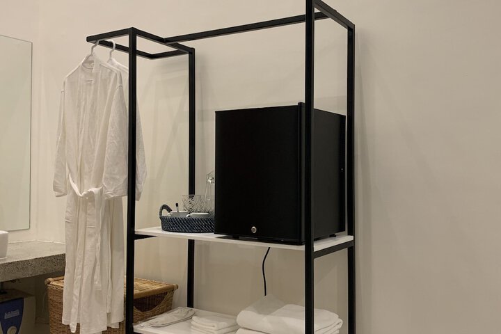 Room 4 of 30