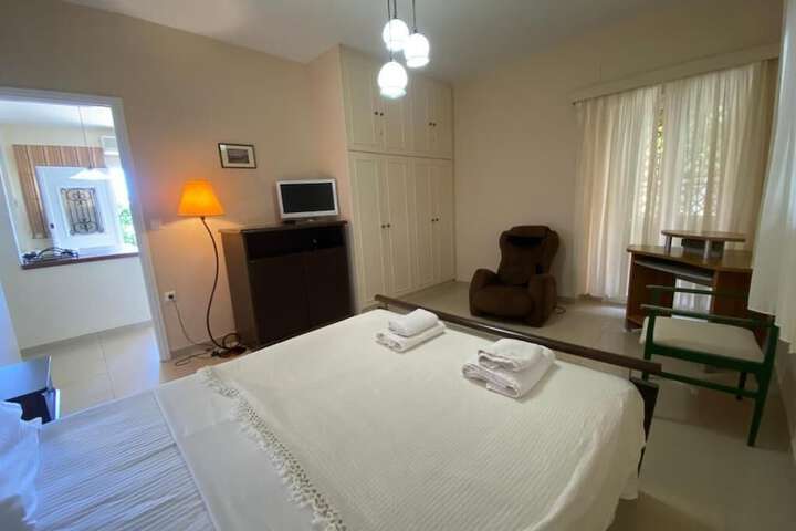 Room 5 of 46