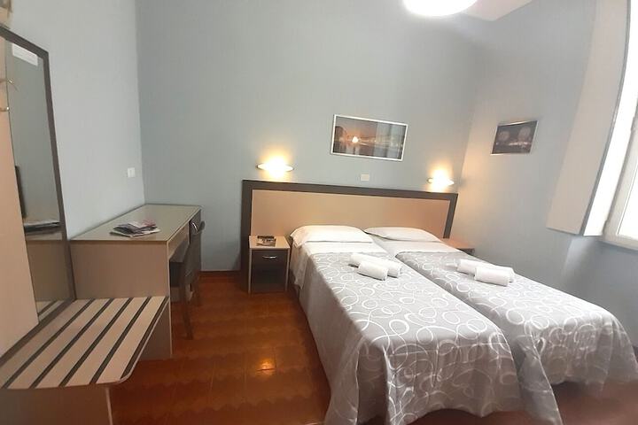 Room 14 of 45