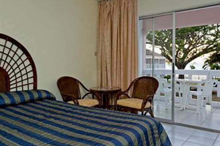 Room 13 of 28