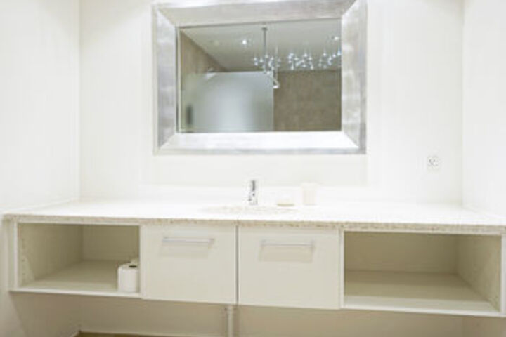 Room 6 of 29