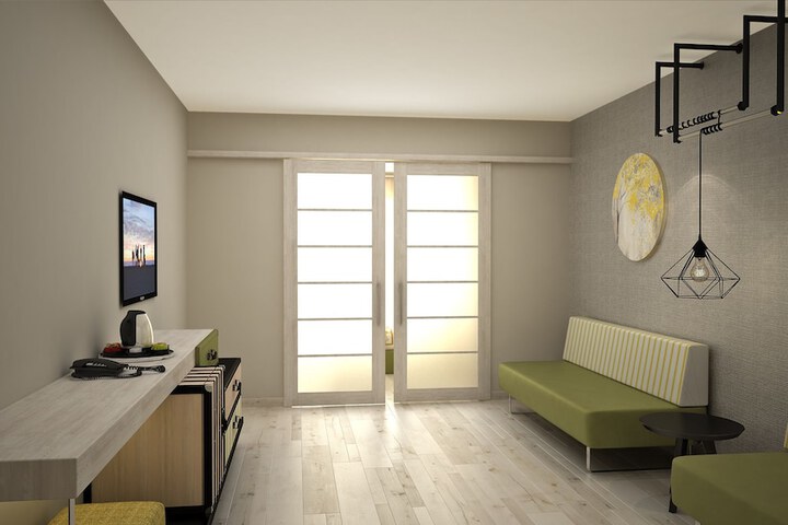 Room 6 of 126