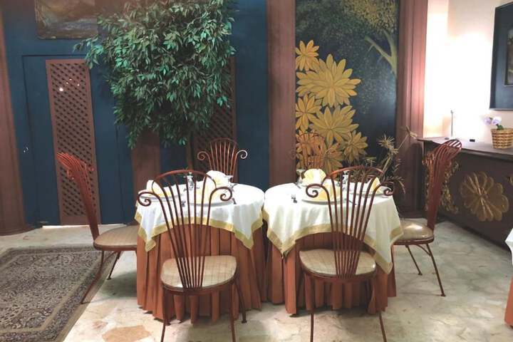 Dining 41 of 107
