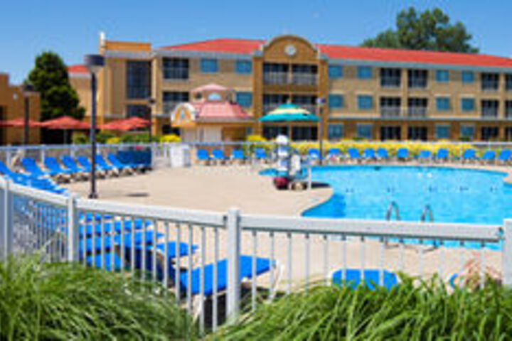 Cedar Points Sandcastle Suites