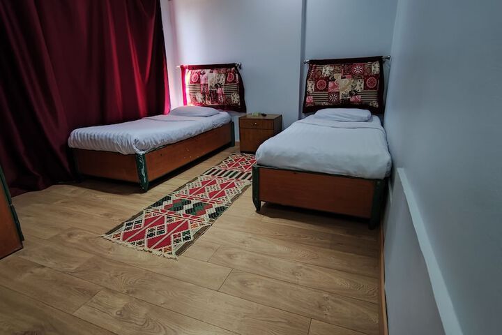 Room 13 of 46
