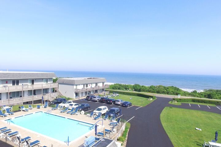 Hotel 75 of 85