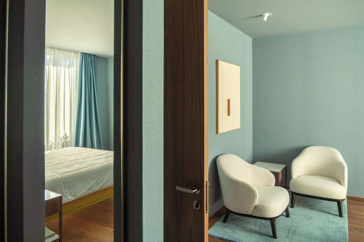 Room 50 of 146