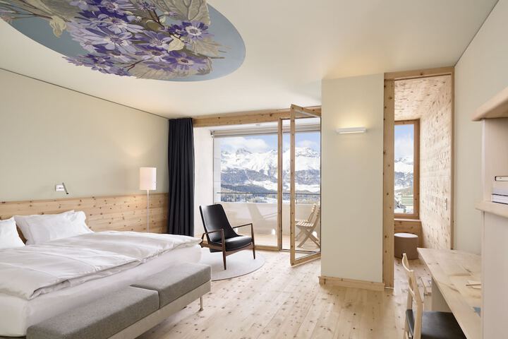 Room 15 of 74