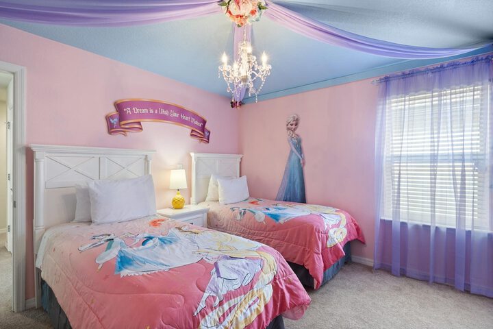 Room 4 of 45