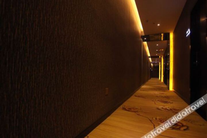 Hotel Interior 7 of 14