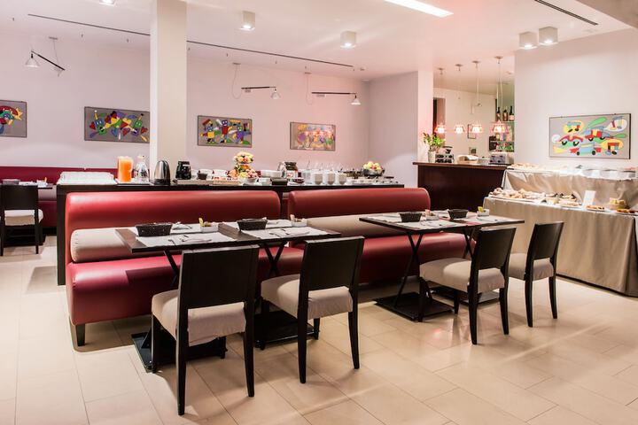 Dining Photos