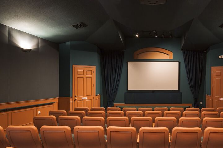 Entertainment 23 of 31