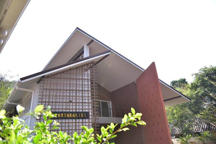 Hotel 87 of 102