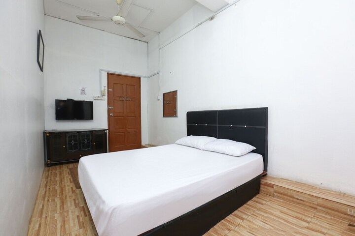 Room 15 of 22