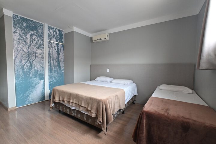 Room 52 of 130