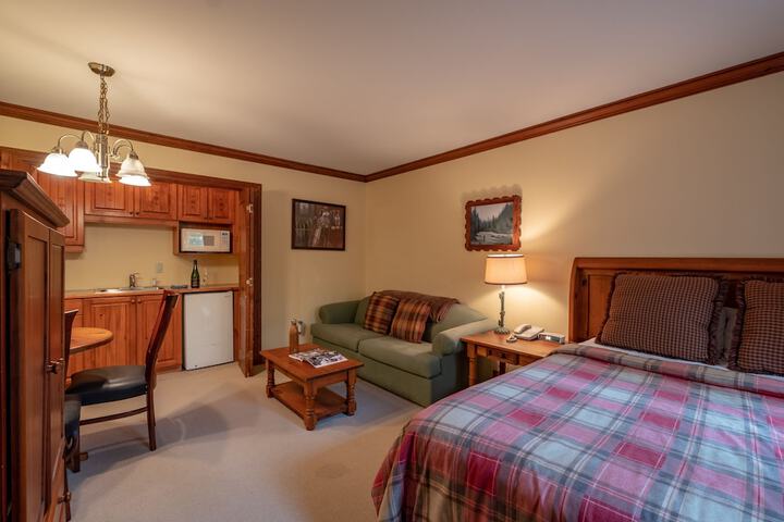 Room 28 of 63