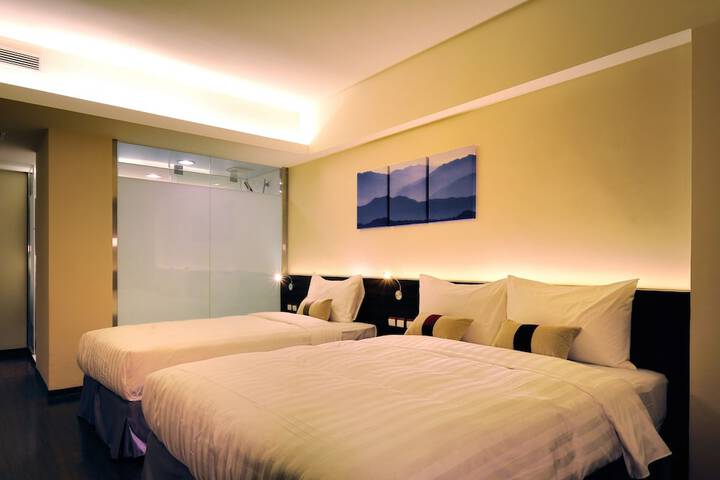 Room 13 of 39