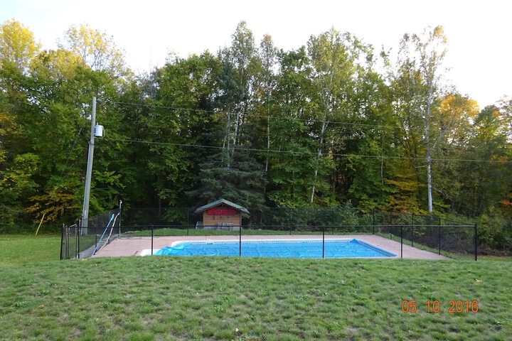 Pool 30 of 80