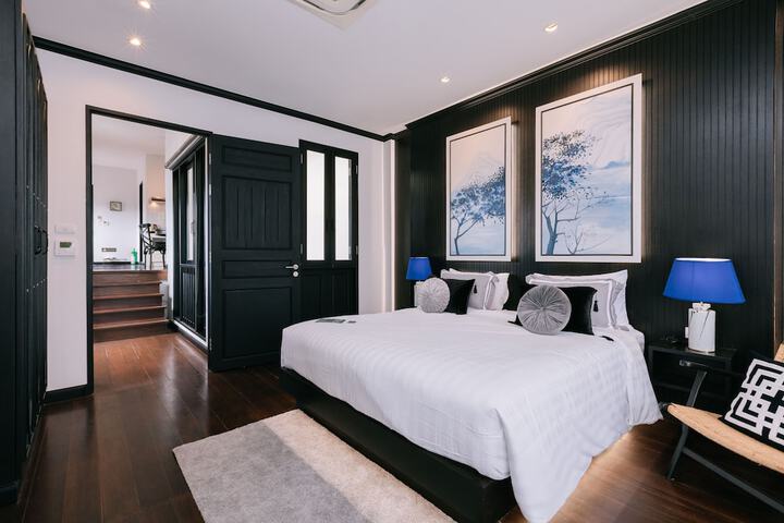 Room 27 of 116