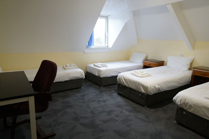 Room 13 of 61
