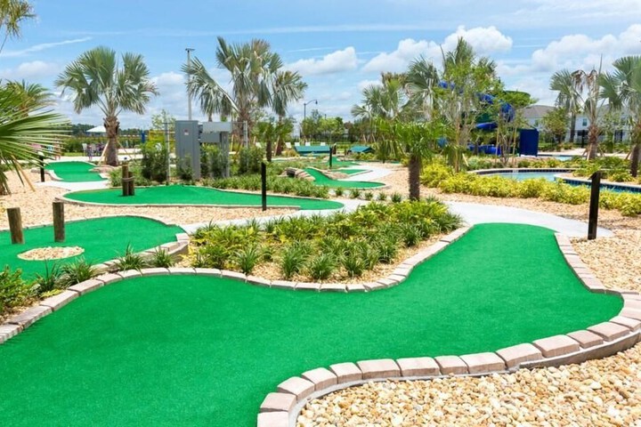 Hotel Exterior 45 of 47