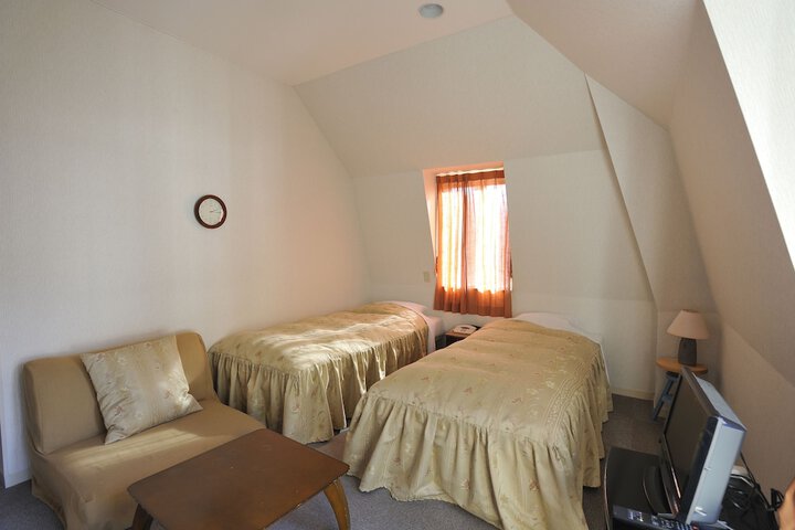 Room 19 of 86