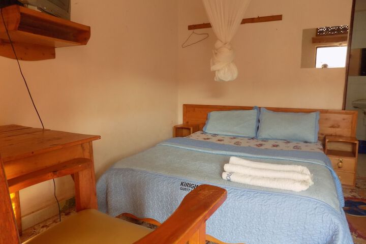 Room 5 of 30