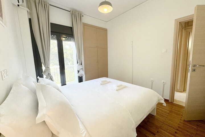 Room 28 of 64