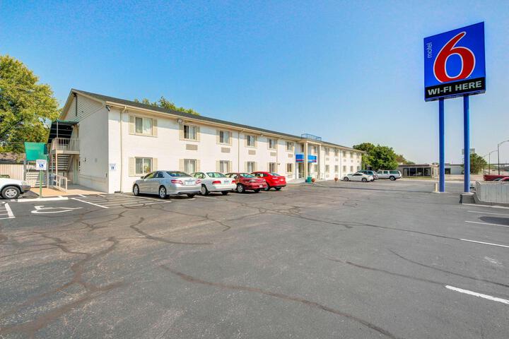 Econo Lodge East in Wichita, KS