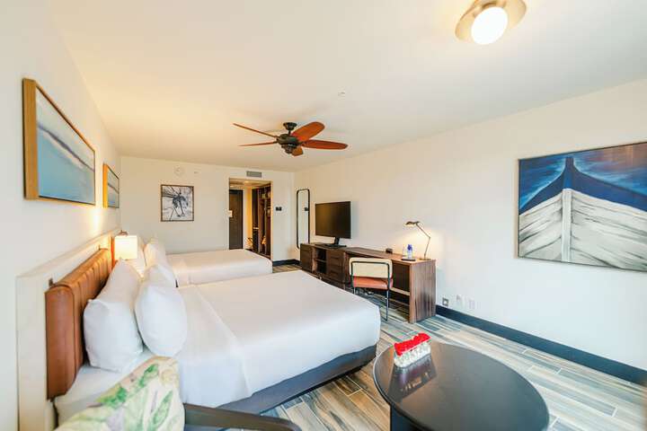 Room 16 of 40