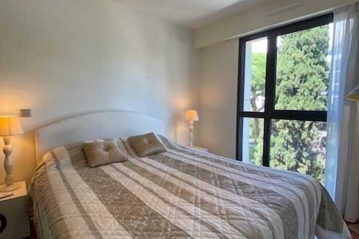 Room 25 of 69
