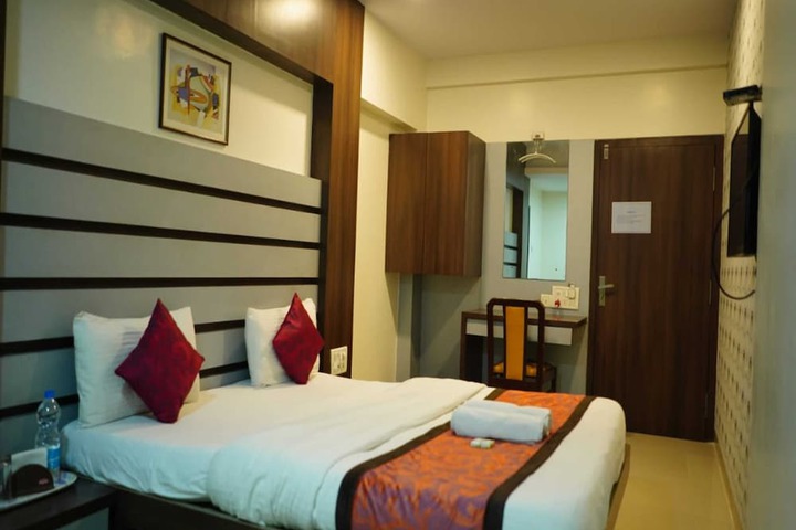 Room 15 of 41