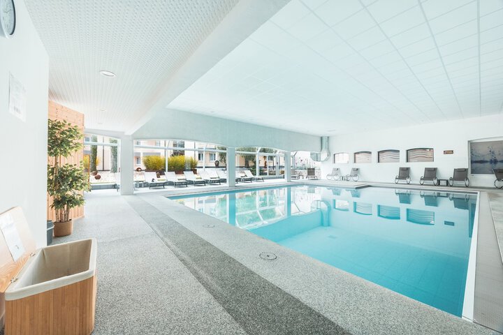 Pool 48 of 154