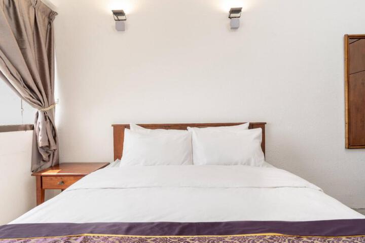 Seaview Beach Batu Ferringhi 3 Rooms - 1801
