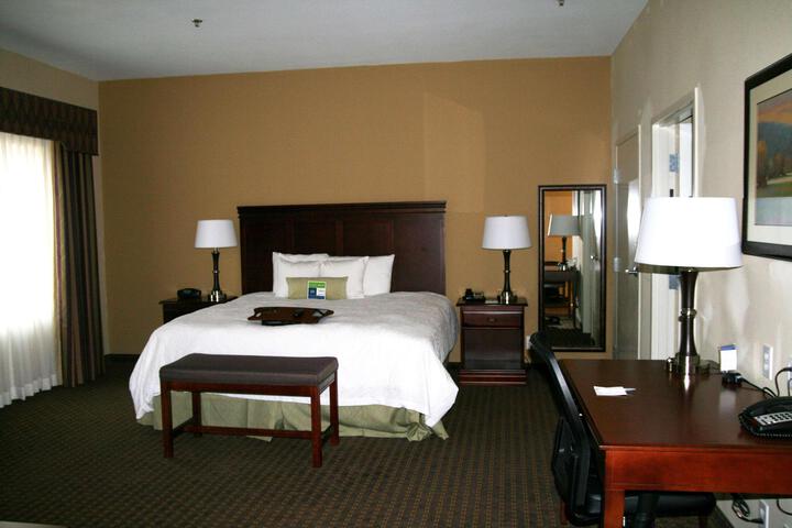 1 King Bed (8 of 10)
