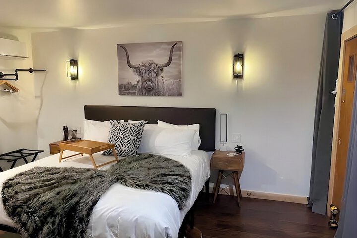 Room 9 of 89