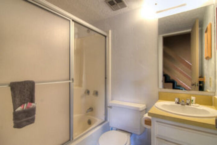 Room 4 of 20