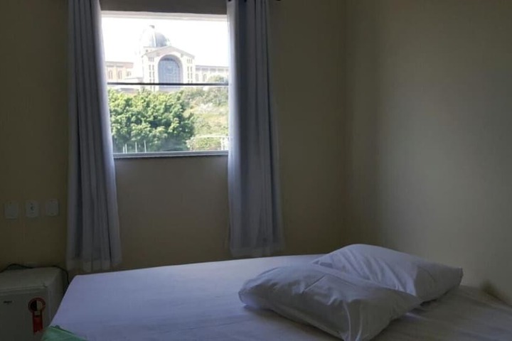 Room 14 of 24