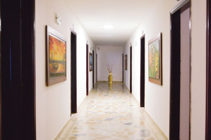 Exterior of Hotel Acapulco Caucasia