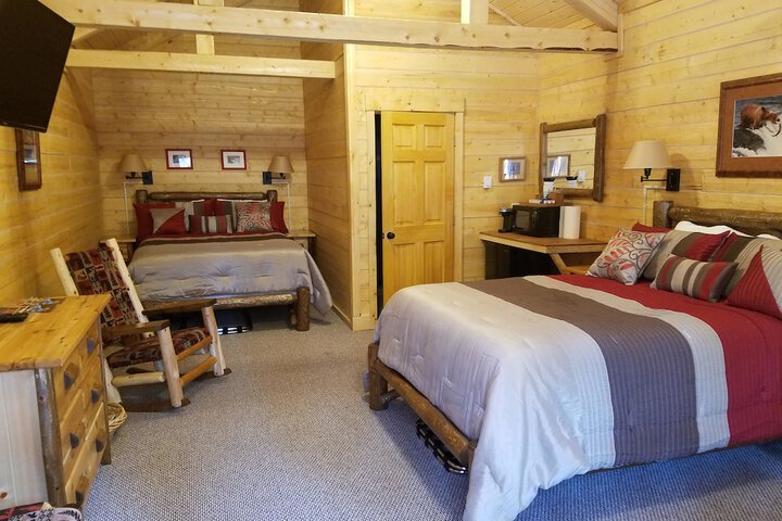 Room 6 of 77