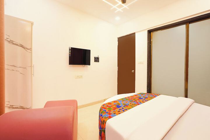 Room 19 of 29