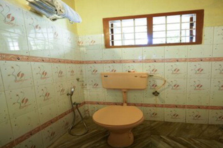 Room 5 of 44